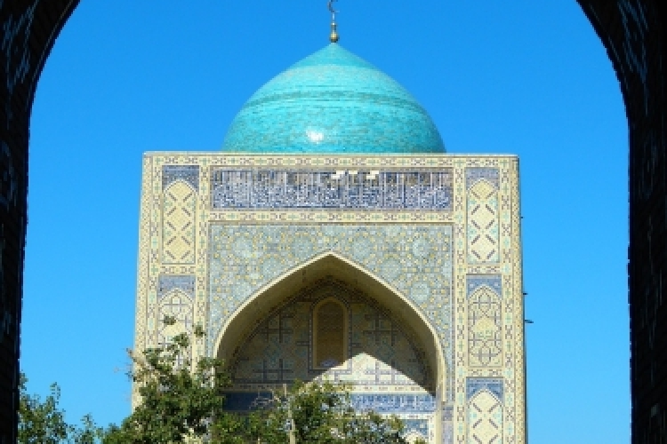 SEMANA SANTA DESDE MADRID A UZBEKISTAN 